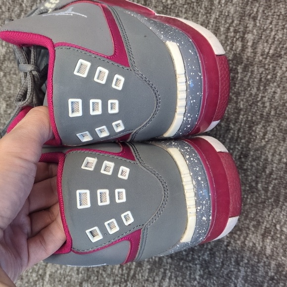 Jordan Flight 23 Fushia &‎ Gray Youth Boys Streatwear Shoes Size 7 - Picture 4 of 8